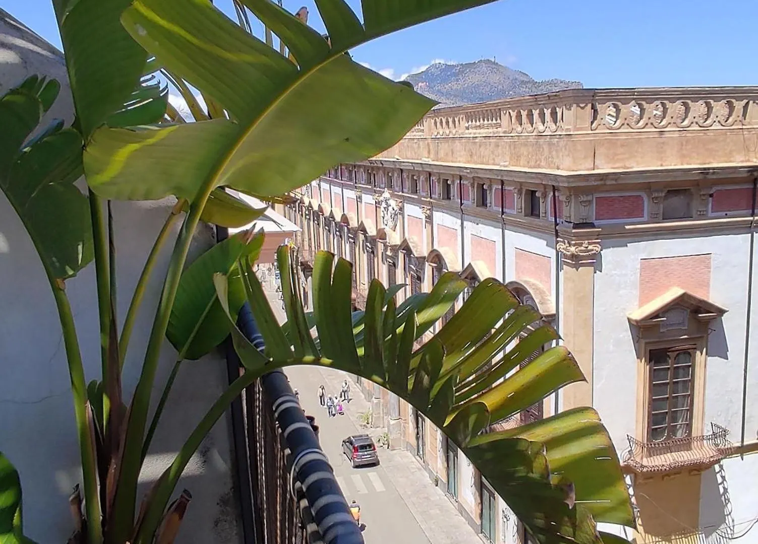 Penthouse Im Zentrum Von Palermo Italy