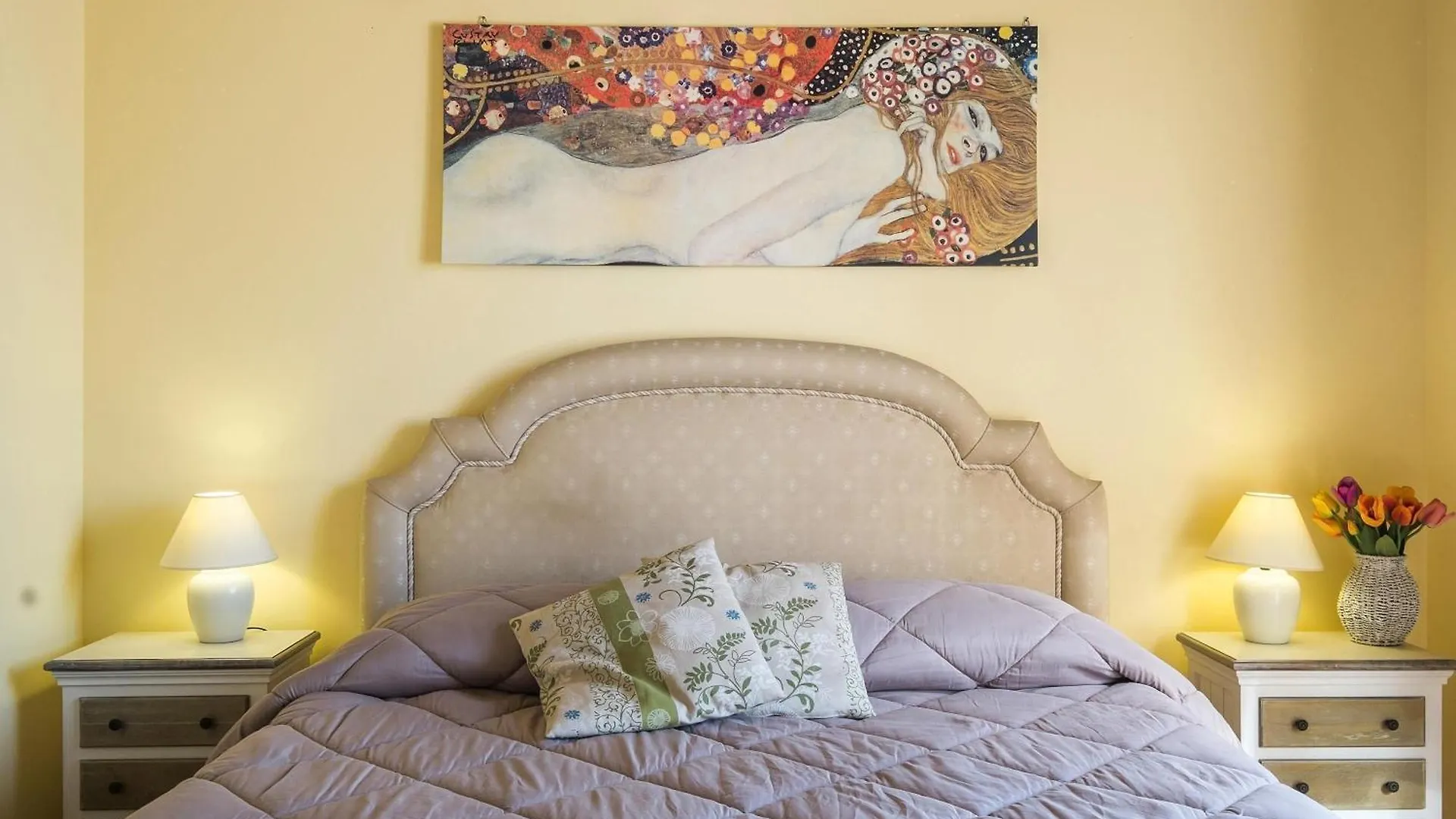 Penthouse Im Zentrum Von Palermo Italy